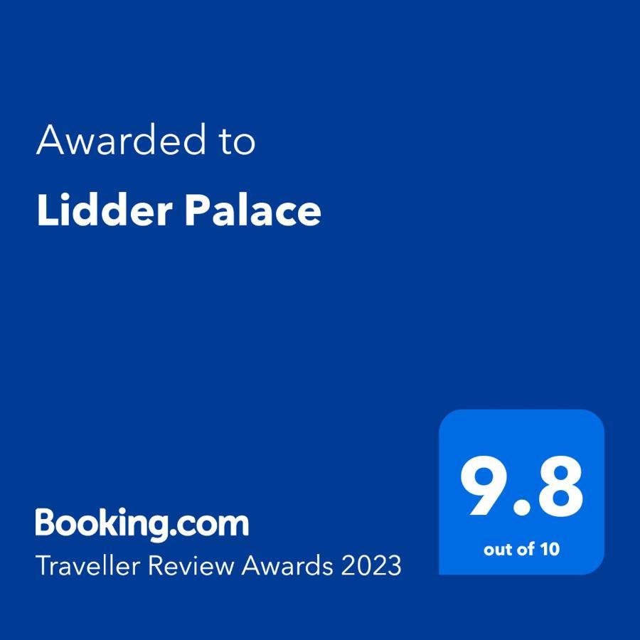 Hotel Lidder Palace Pahalgām Exteriör bild